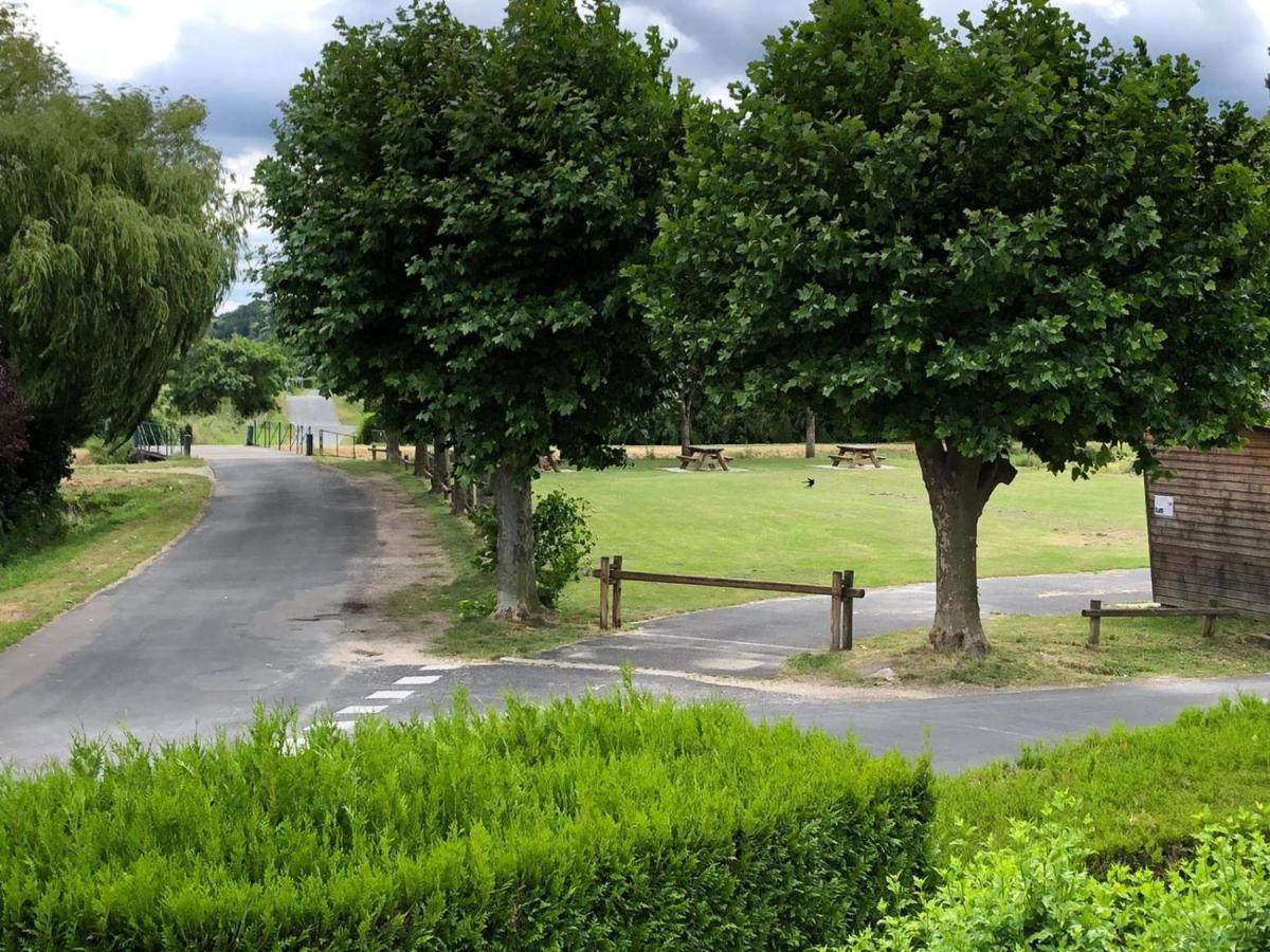 Le Gite Du Canal Noyers-sur-Cher Buitenkant foto