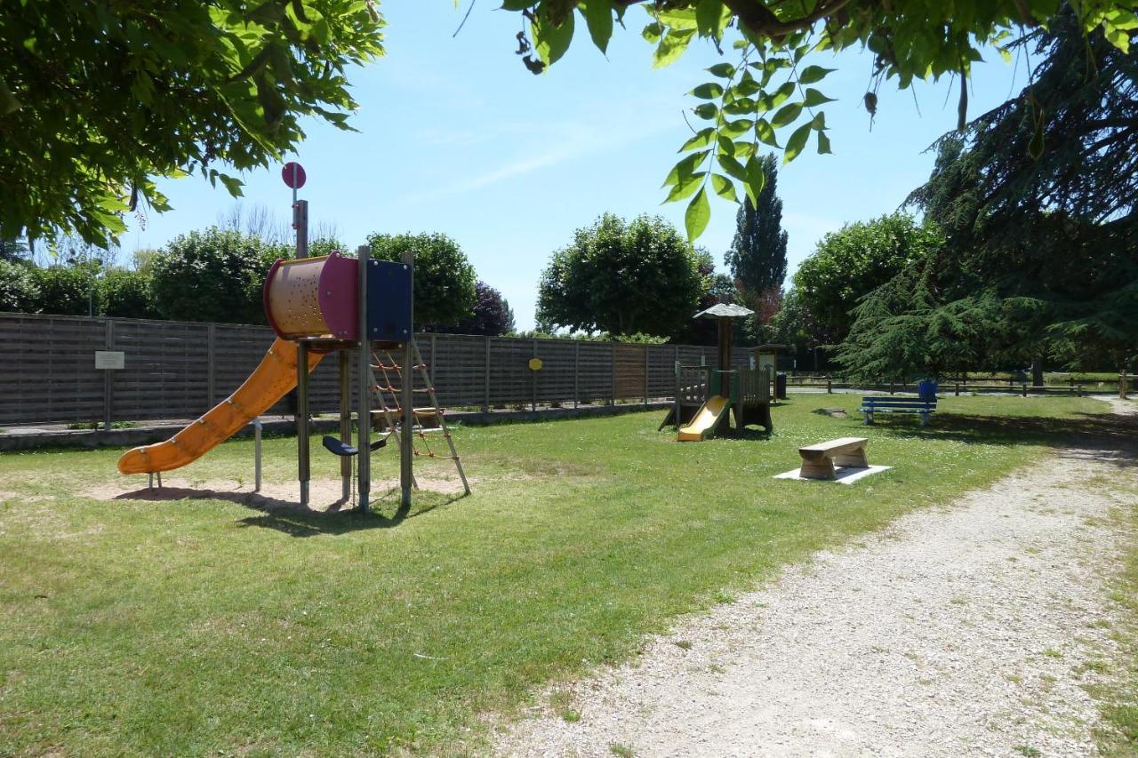 Le Gite Du Canal Noyers-sur-Cher Buitenkant foto